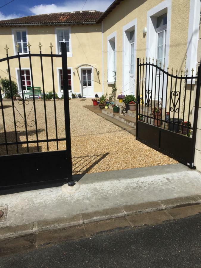 La Little School Chambres D'Hotes A Arcay Arcay  外观 照片